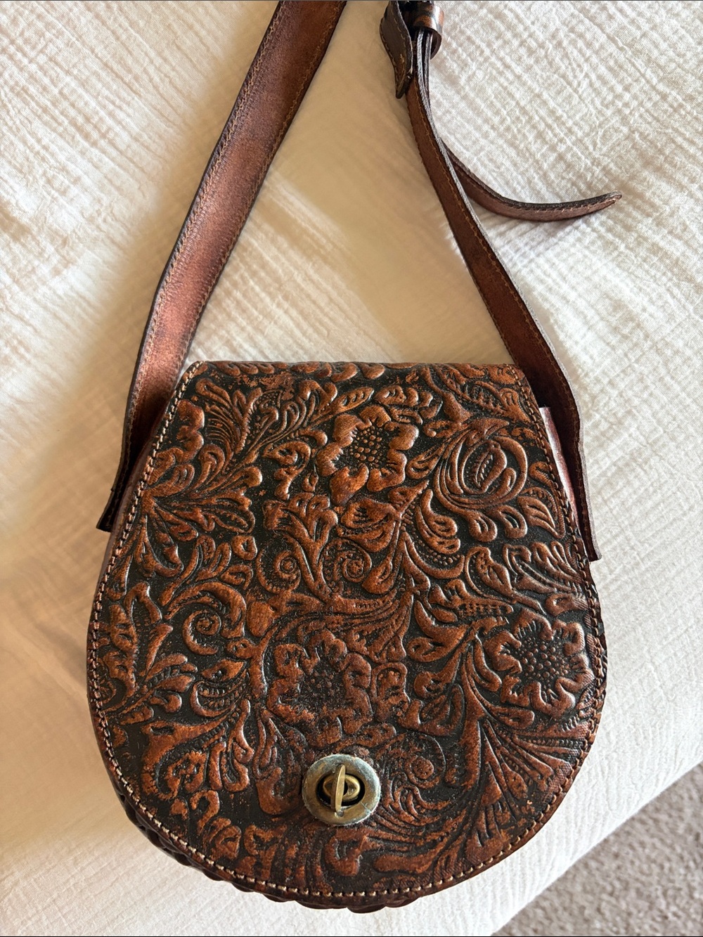 Embossed Floral Leather Crossbody Bag - Brown